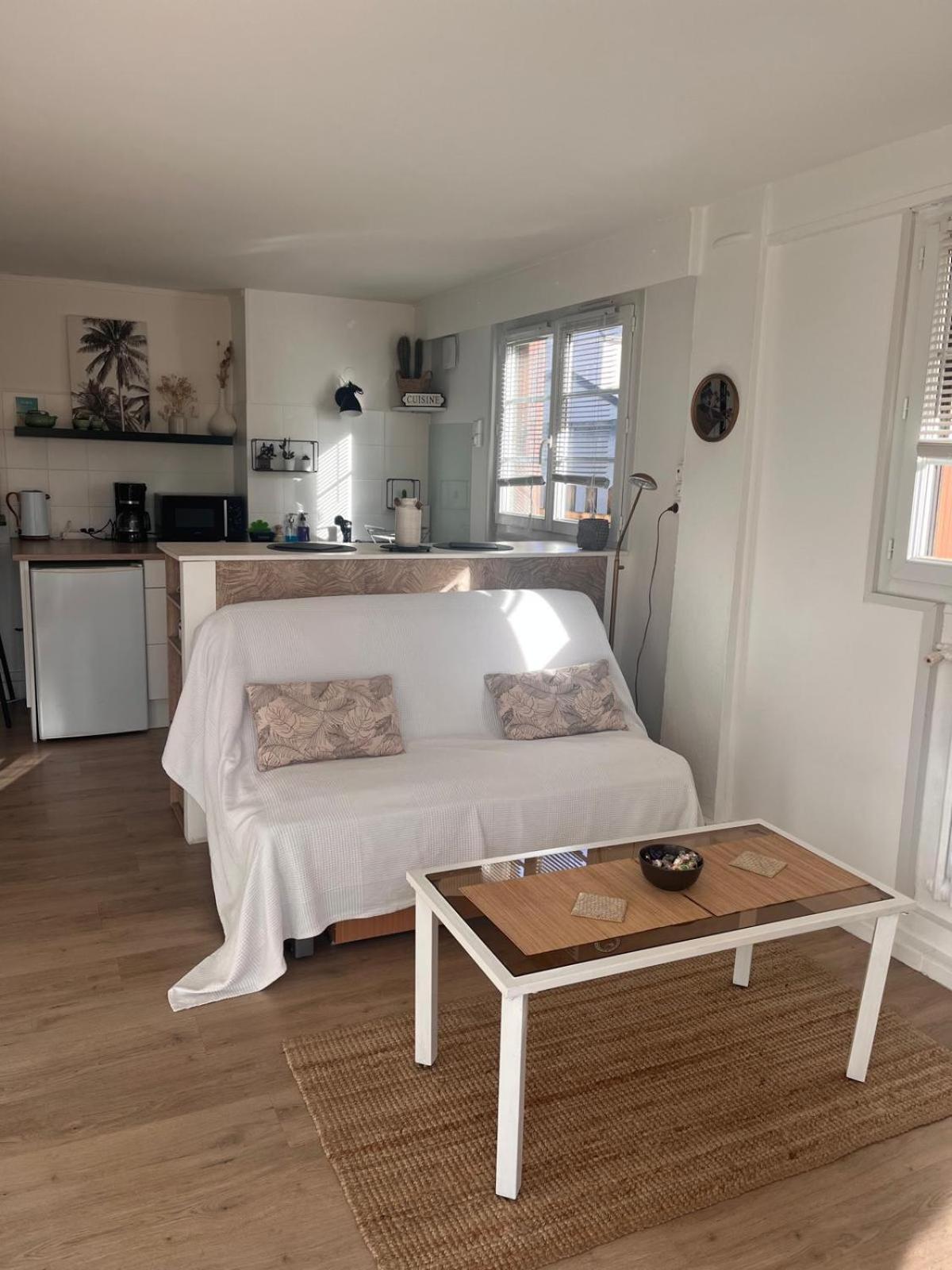 Studio Rivahome Уистреам Экстерьер фото